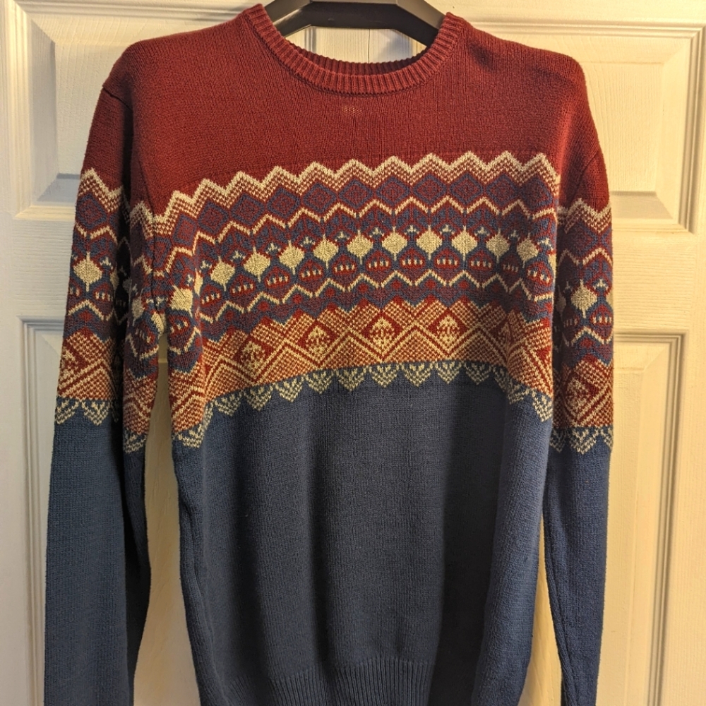 Men's sweater
